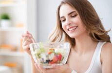 Deja de hacer dieta, empieza a comer alimento "Real"